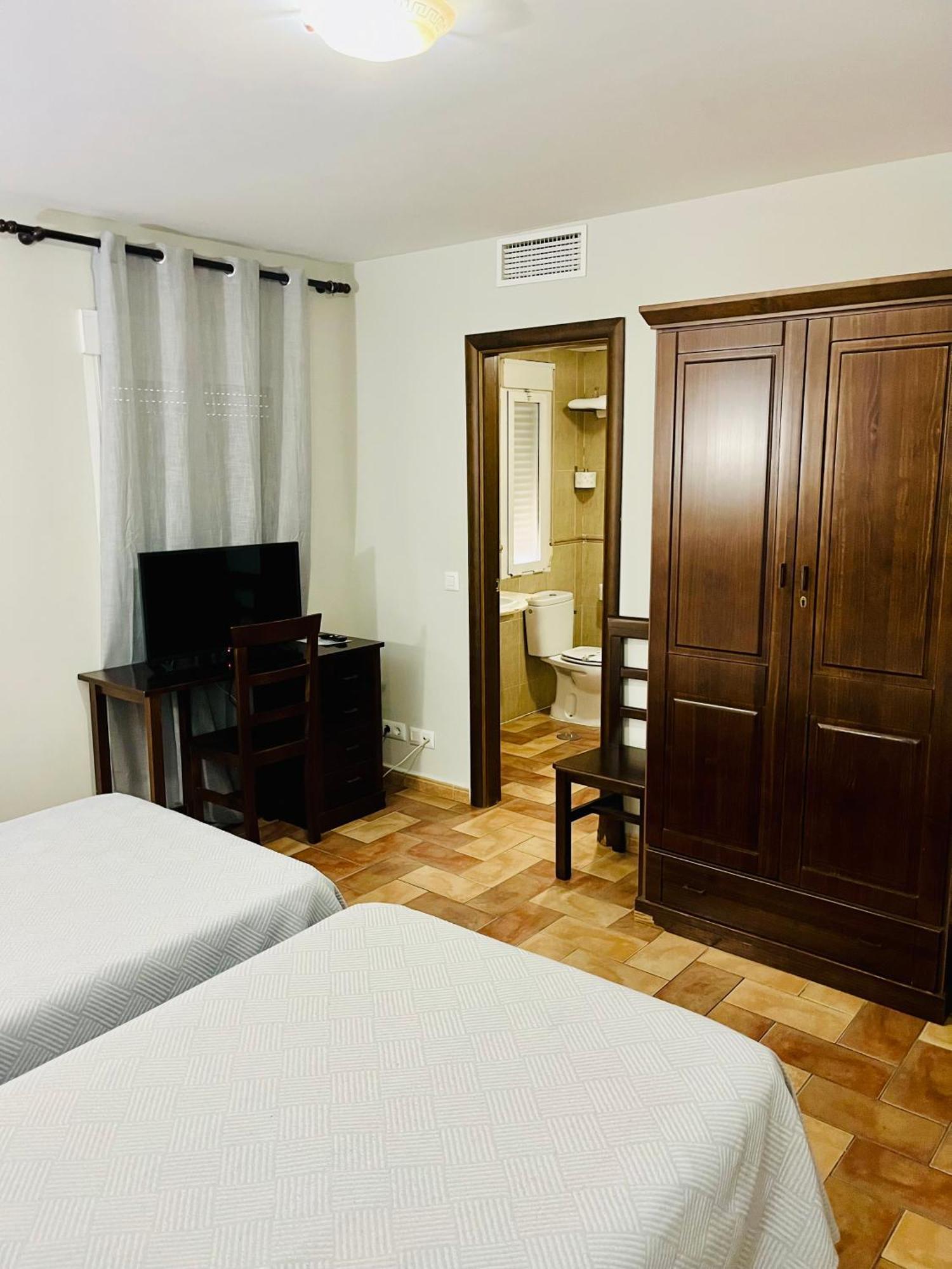 Hotel Cervantes Zafra Bagian luar foto