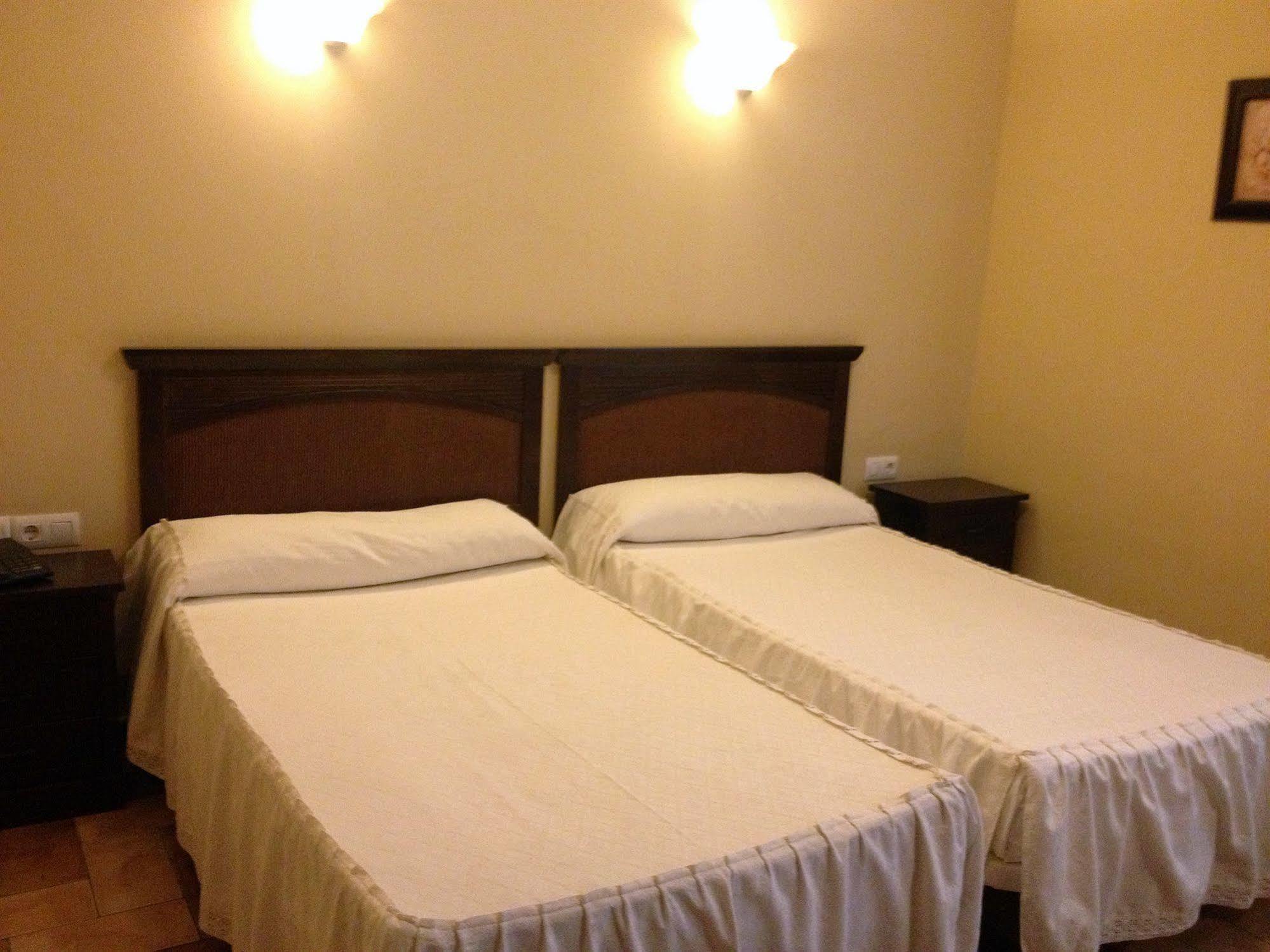 Hotel Cervantes Zafra Bagian luar foto