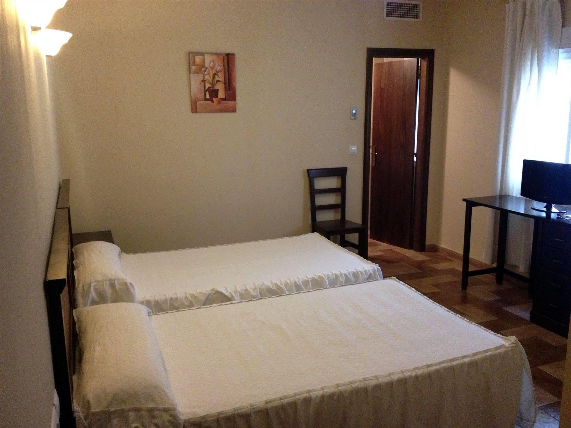 Hotel Cervantes Zafra Bagian luar foto