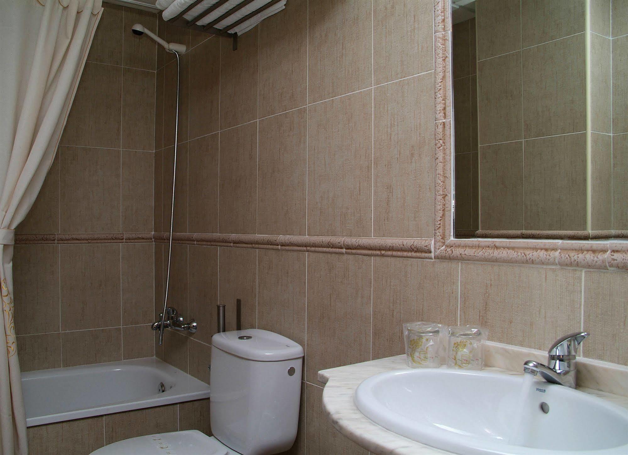Hotel Cervantes Zafra Bagian luar foto
