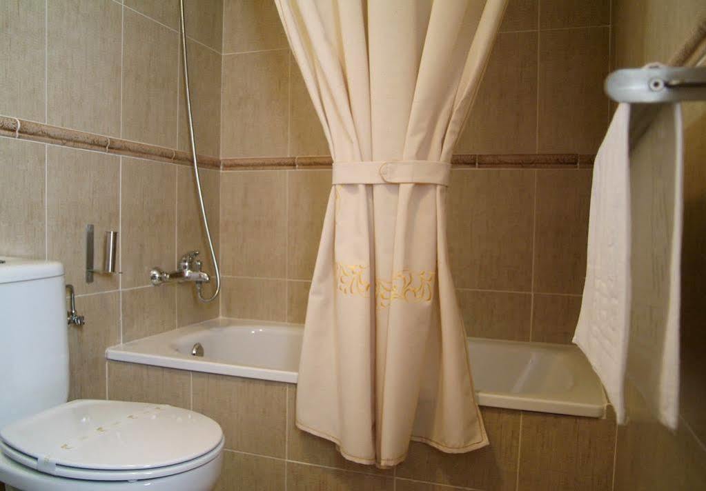 Hotel Cervantes Zafra Bagian luar foto